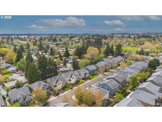 21626 Sw PARKIN Ln, Beaverton, OR 97003