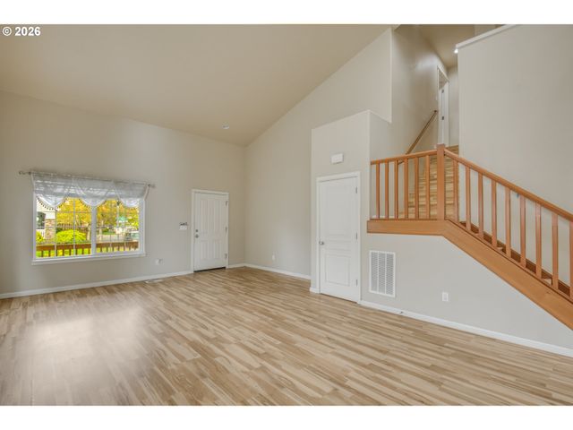 21626 Sw PARKIN Ln, Beaverton, OR 97003