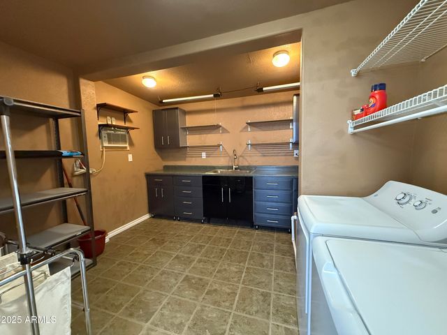 4032 E Hartford Avenue, Phoenix, AZ 85032