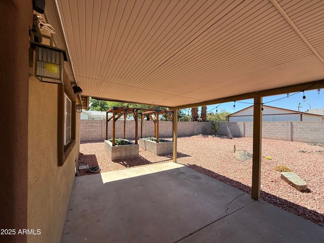 4032 E Hartford Avenue, Phoenix, AZ 85032