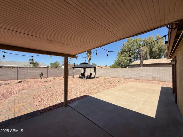 4032 E Hartford Avenue, Phoenix, AZ 85032