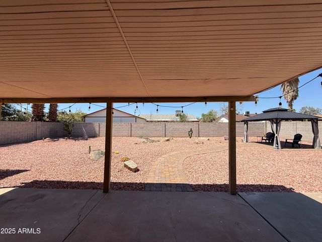 4032 E Hartford Avenue, Phoenix, AZ 85032