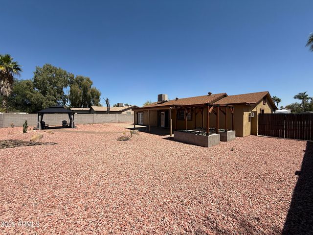 4032 E Hartford Avenue, Phoenix, AZ 85032