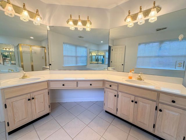 2400 Queens Lace Trail, Chattanooga, TN 37421