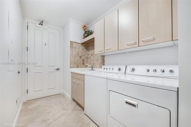 13621 Deering Bay Dr 502, Coral Gables, FL 33158