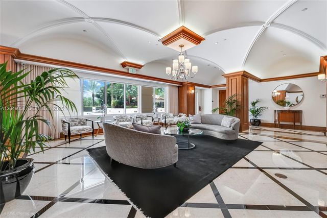 13621 Deering Bay Dr 502, Coral Gables, FL 33158