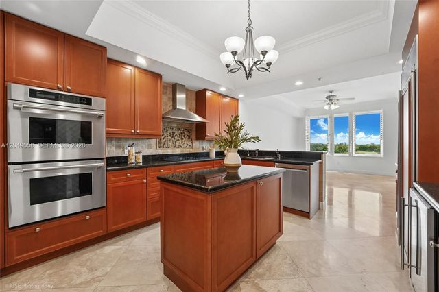 13621 Deering Bay Dr 502, Coral Gables, FL 33158