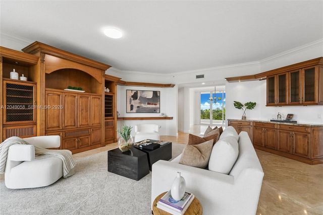 13621 Deering Bay Dr 502, Coral Gables, FL 33158