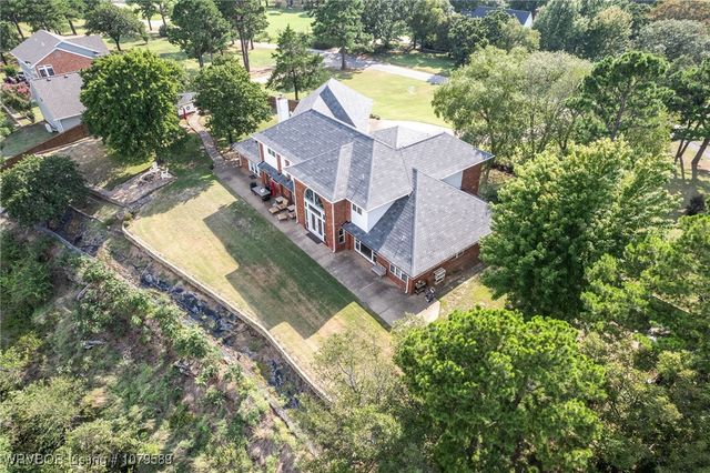 411 Wincrest Circle, Poteau, OK 74953