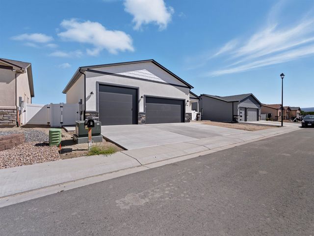 868 Stream Water Street, Grand Junction, CO 81505