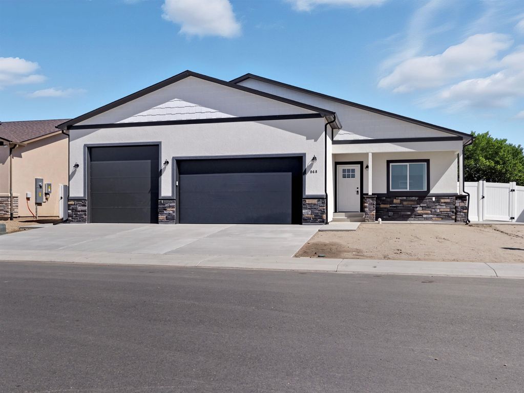 868 Stream Water Street, Grand Junction, CO 81505