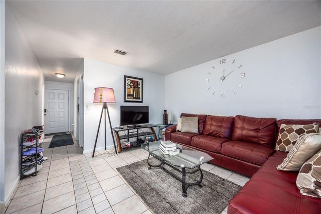 2635 SW 35TH PLACE 501, Gainesville, FL 32608