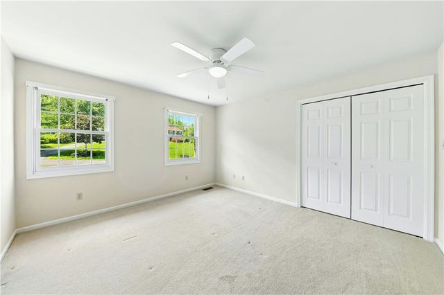 1975 Mountain Hill Lane, Lower Saucon Twp, PA 18055