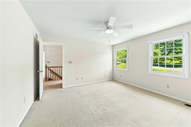 1975 Mountain Hill Lane, Lower Saucon Twp, PA 18055