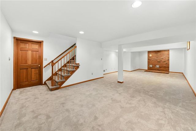 1975 Mountain Hill Lane, Lower Saucon Twp, PA 18055