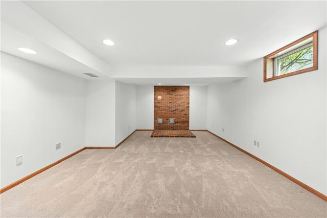 1975 Mountain Hill Lane, Lower Saucon Twp, PA 18055