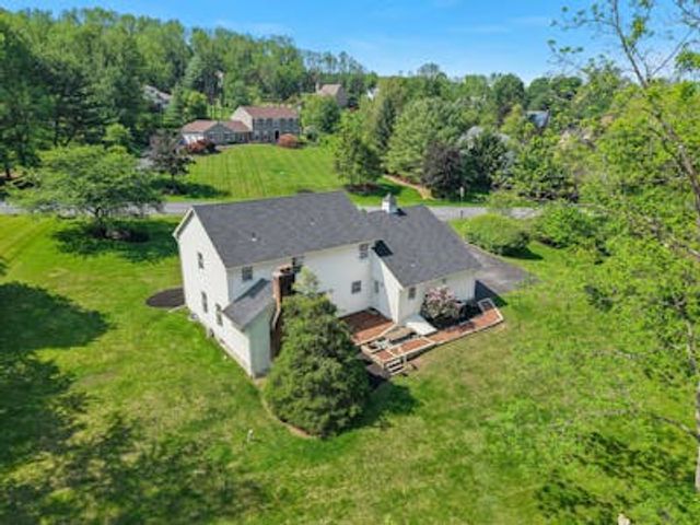 1975 Mountain Hill Lane, Lower Saucon Twp, PA 18055