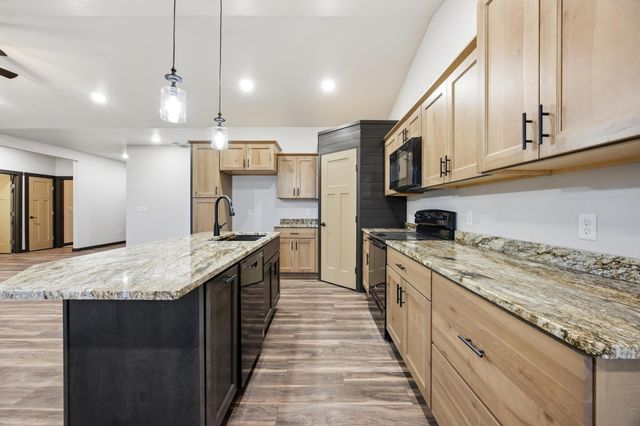 14360 Leisure Lane, Lake Park, MN 56554