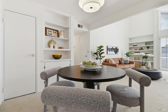 186 Larkspur Plaza Dr, Larkspur, CA 94939