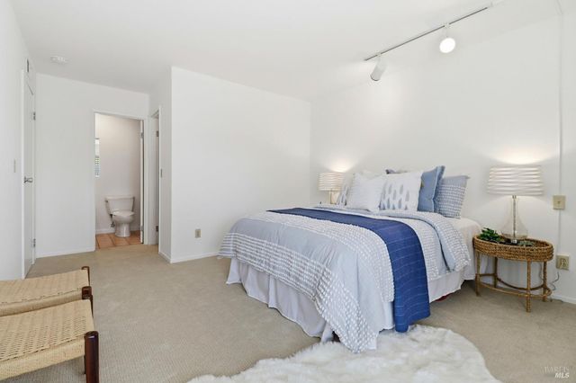 186 Larkspur Plaza Dr, Larkspur, CA 94939