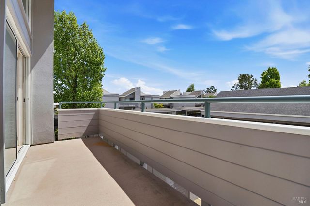 186 Larkspur Plaza Dr, Larkspur, CA 94939