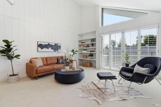 186 Larkspur Plaza Dr, Larkspur, CA 94939