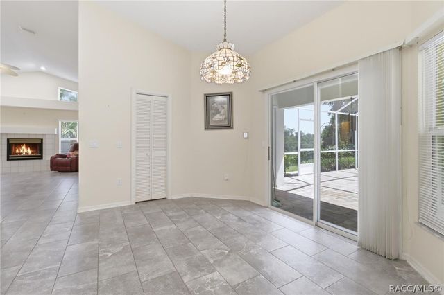 72 W Honey Palm Loop, Beverly Hills, FL 34465