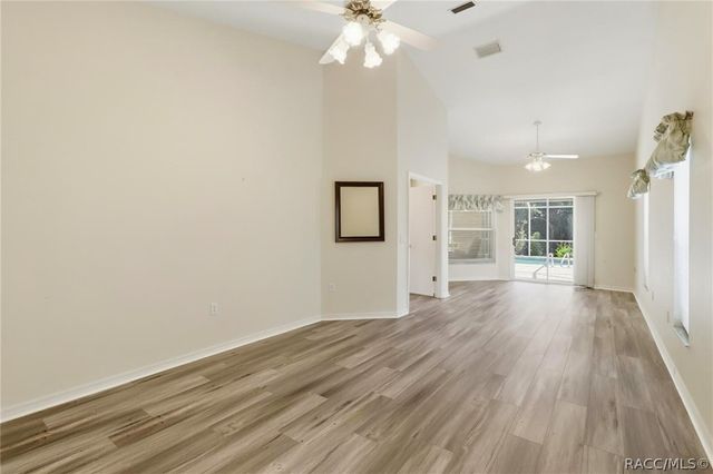 72 W Honey Palm Loop, Beverly Hills, FL 34465
