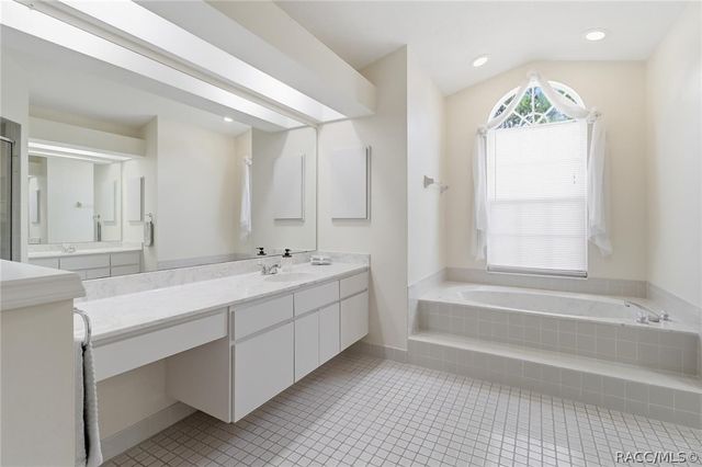 72 W Honey Palm Loop, Beverly Hills, FL 34465