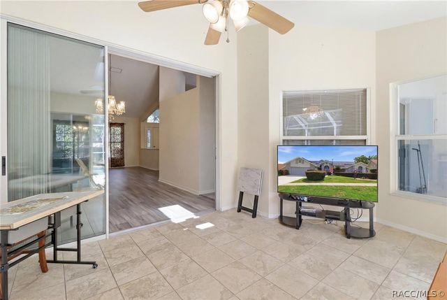 72 W Honey Palm Loop, Beverly Hills, FL 34465