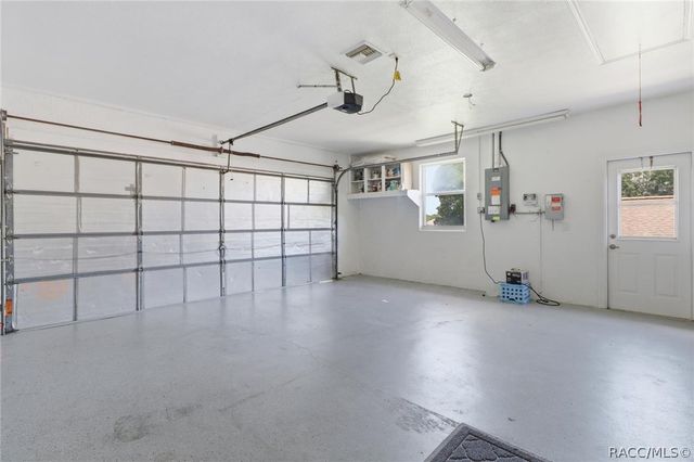 72 W Honey Palm Loop, Beverly Hills, FL 34465