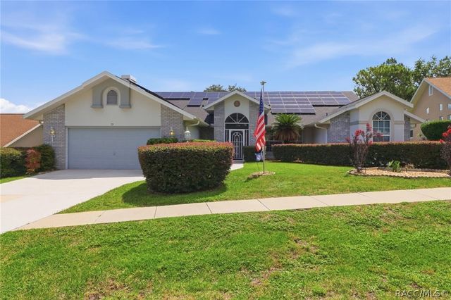 72 W Honey Palm Loop, Beverly Hills, FL 34465