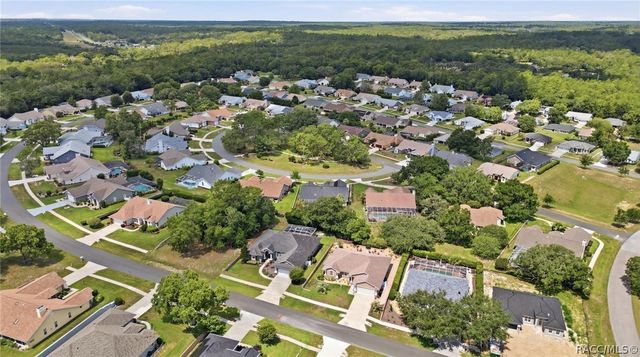72 W Honey Palm Loop, Beverly Hills, FL 34465