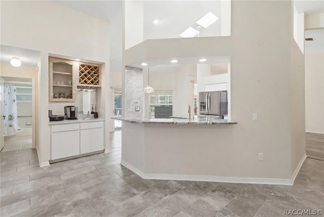 72 W Honey Palm Loop, Beverly Hills, FL 34465