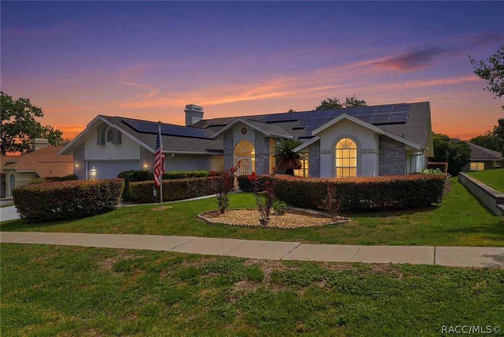 72 W Honey Palm Loop, Beverly Hills, FL 34465