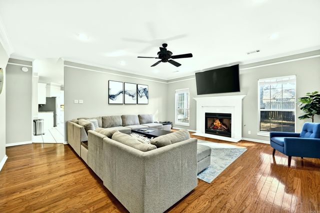 105 Foxrun Cove, Jacksonville, AR 72076