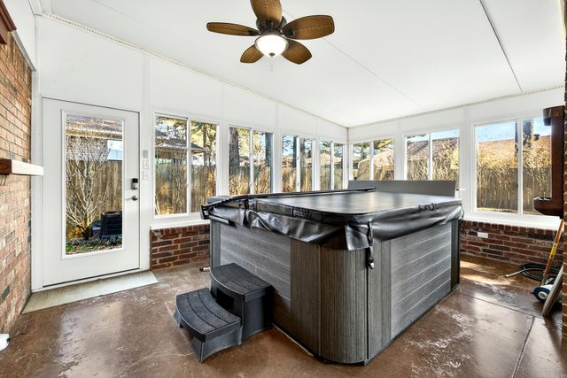 105 Foxrun Cove, Jacksonville, AR 72076