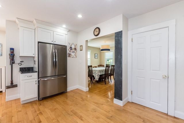 83 Saunders Rd, Norwood, MA 02062