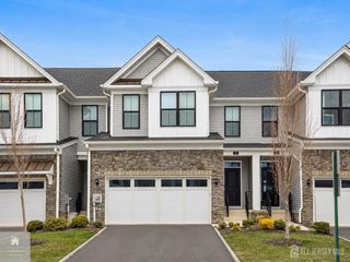 26 Wisteria Court, Monroe, NJ 08831