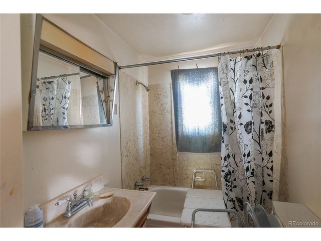 935 S Lowell Blvd, Denver, CO 80219