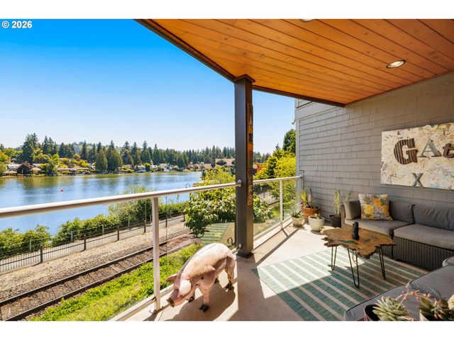 103 3RD St, Lake Oswego, OR 97034