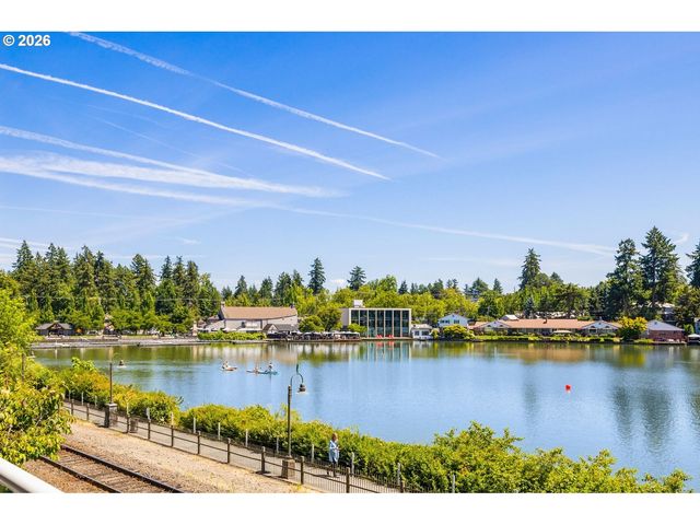 103 3RD St, Lake Oswego, OR 97034