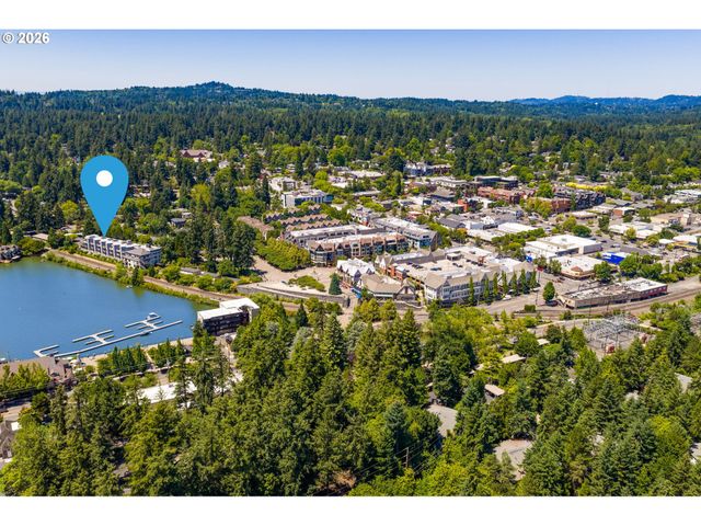 103 3RD St, Lake Oswego, OR 97034