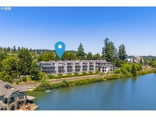 103 3RD St, Lake Oswego, OR 97034