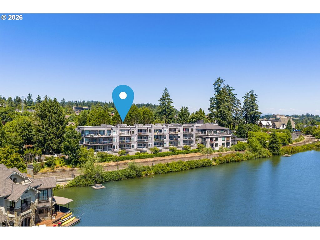 103 3RD St, Lake Oswego, OR 97034