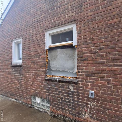 20472 Hull Street, Highland Park, MI 48203