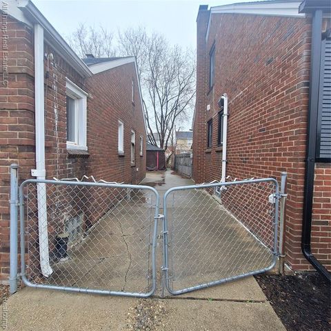 20472 Hull Street, Highland Park, MI 48203