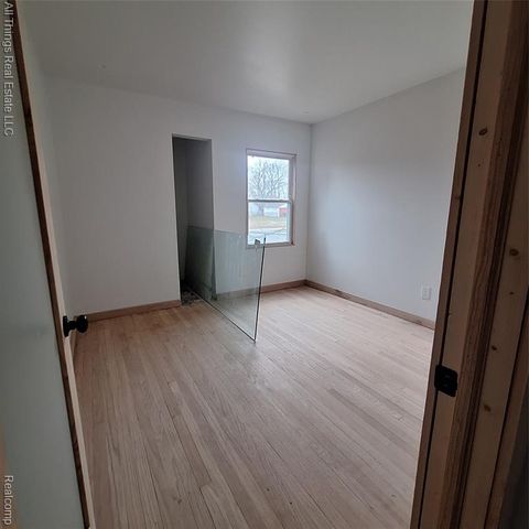 20472 Hull Street, Highland Park, MI 48203