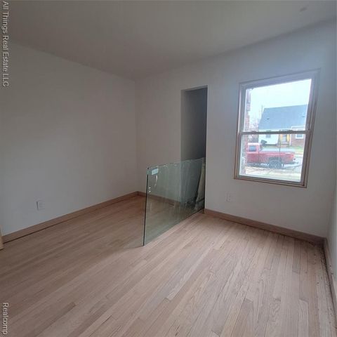 20472 Hull Street, Highland Park, MI 48203