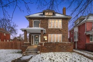 3000 Field Street, Detroit, MI 48214